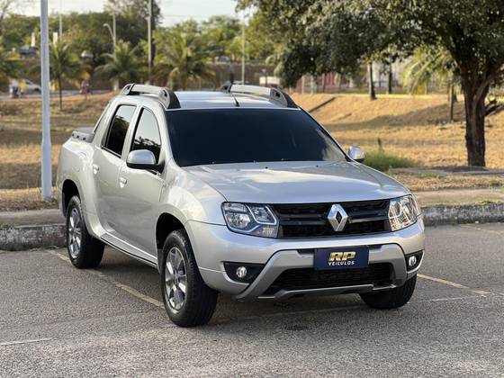 RENAULT DUSTER OROCH 1.6 16V SCE FLEX DYNAMIQUE MANUAL RENAULT DUSTER OROCH 1.6 16V SCE FLEX DYNAMIQUE MANUAL